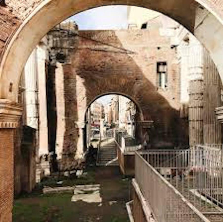 Panoramic Castle Apt Trastevere Rzym Zewnętrze zdjęcie